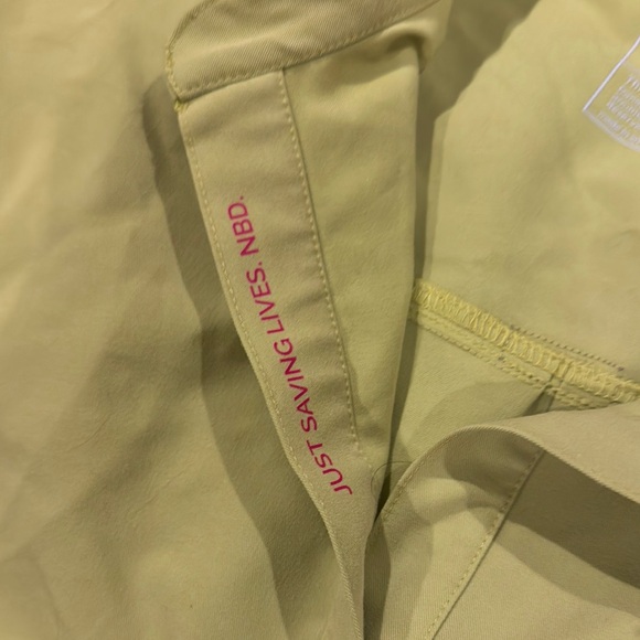 Figs Bright Yellow/green Scrub Set - Picture 4 of 7